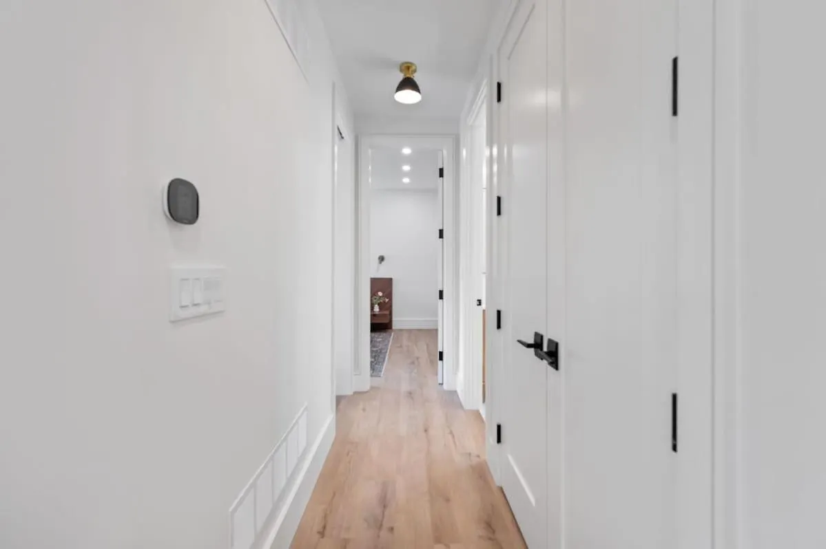 Modern Charm A Luxe 2 Bedroom 미시소거 캐나다